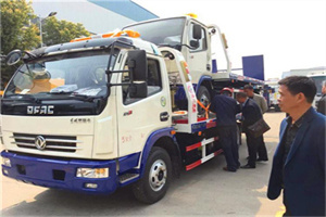 秀洲汽车道路救援拖车价格